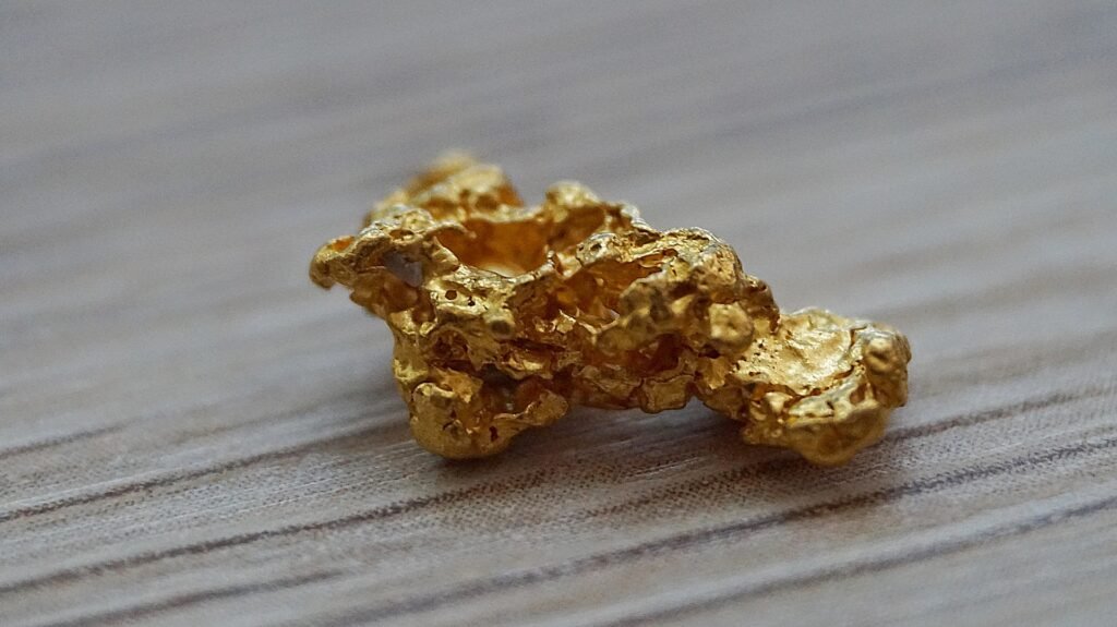 Gold-nugget